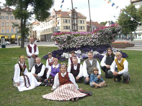 Kupolė festivalyje Parbeg laivelis